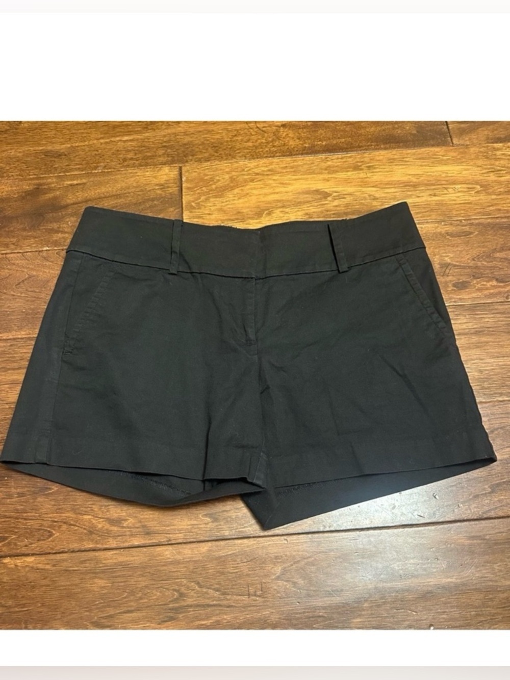 Ann Taylor Signature Women’s Black Shorts